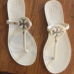Tory Burch MINI MILLER JELLY THONG SANDAL
